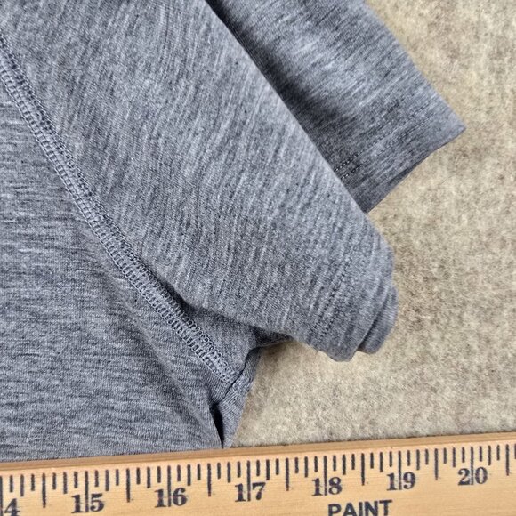 Under Armour Womens V-Neck Performance T-Shirt Gray Size Small Polyester Blend - Picture 5 of 5